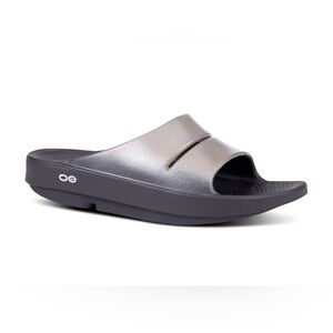 Oofos Ooahh Luxe Slides